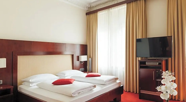 Номер Superior Hotel de France Wiesbaden City