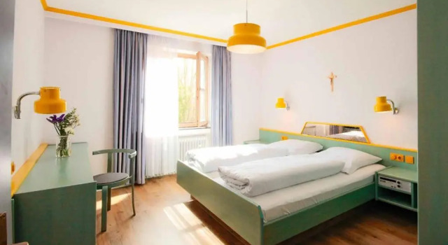 Hotel-Gasthof zum Bach, Varaa Hotelli Hotellit Baijeri pysäköinnillä, Pysäköinti