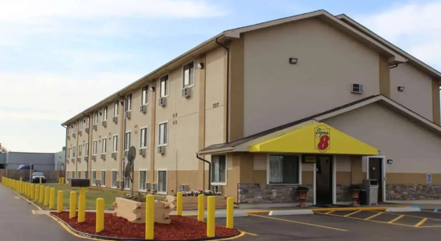 Super 8 Grand Rapids City Center, Prenota Hotel Hotel economici a Michigan
