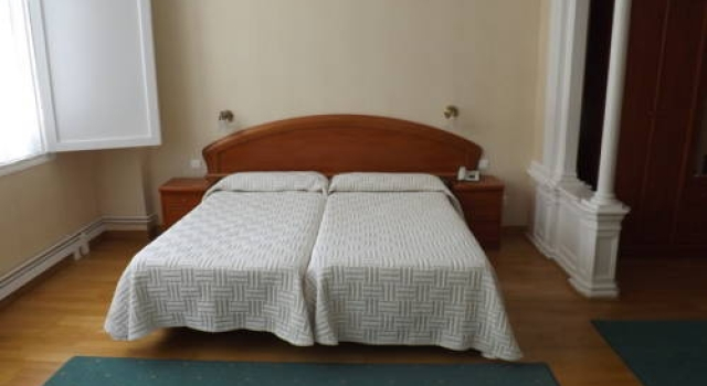 Hotel París, Забронировать Отель Сантандер Cantabria Coast, рядом с Пляж Плайя-де-Эль-Пунталь