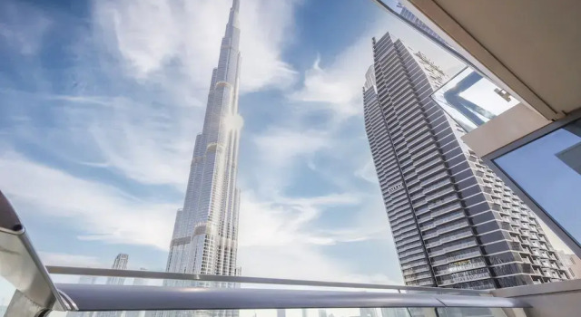 Elite LUX Holiday Homes - 3BR Full Burj Khalifa Fountain Views in Downtown, Забронировать Апартаменты/квартира Апартаменты Эмирата Дубая, рядом с Дубайский аквариум, Апартаменты/квартира