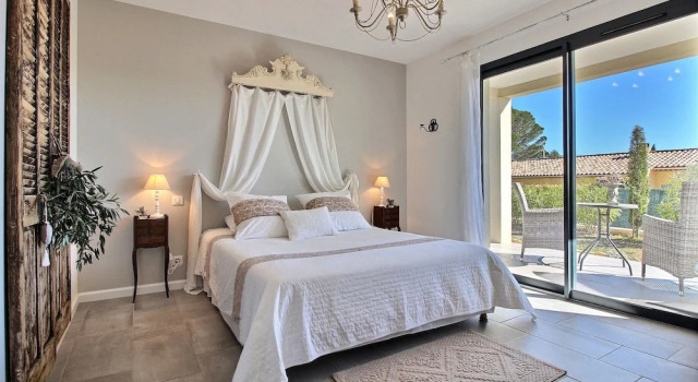 La Villa Aux Oliviers, Забронировать Вилла Виллы Овернь-Рона-Альпы, Вилла