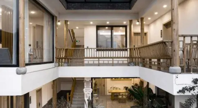 Jiansu Yunju Homestay, Varaa Hotelli Hotellit Sichuan pysäköinnillä, Pysäköinti