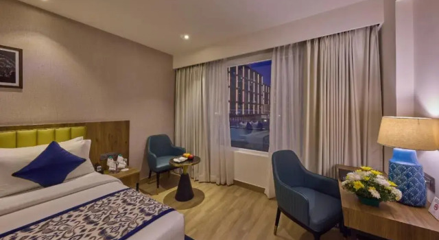 Номер Deluxe Grand Continent Hebbal A Sarovar Portico Affiliate Hotel
