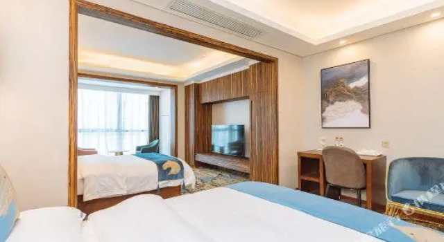 Lanwan Holiday Hotel（NanjingBaijiahu）, Rezerwuj Hotel Hotele 3-gwiazdkowe w Chalukou, 3*