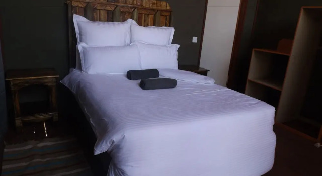 Тент Lion Roars Lodge