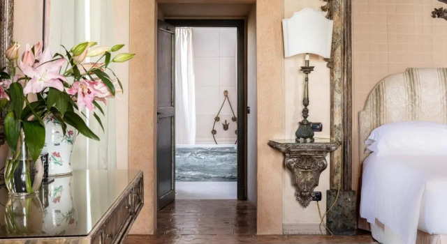 Люкс с видом на море La Posta Vecchia Hotel