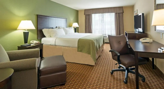 Номер Standard Holiday Inn Daytona Beach LPGA