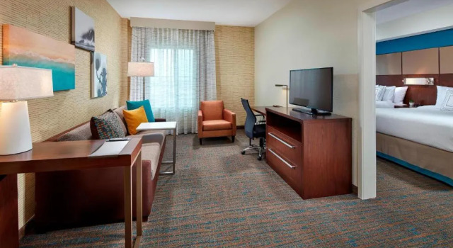 Четырёхместный люкс c 1 комнатой Residence Inn by Marriott San Diego Chula Vista
