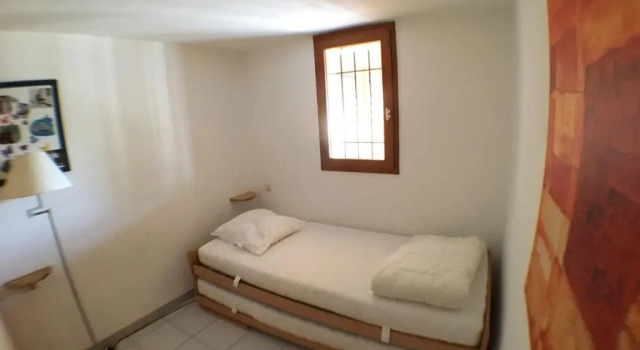 Hpg52 : Villa 2 Pièces Mezzanine 5 Couchages Gruissan - Les Ayguades, Book Villa Hoteller i Corbières med parkering, Parkering