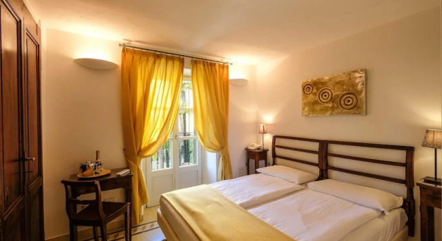 Двухместный номер Standard с балконом и с видом на озеро Albergo Milano