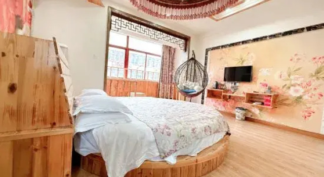 Люкс Comfort Wuzhen 180 Themed Homestay