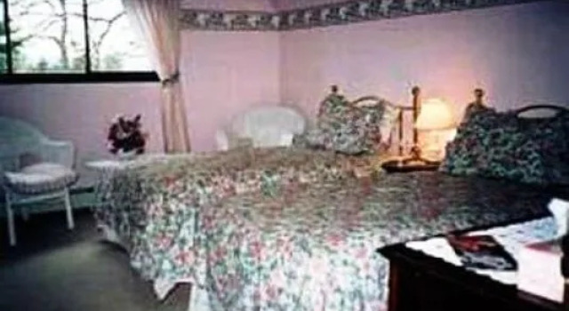 Borthwick Country Manor, Prenota Hotel North Saanich 