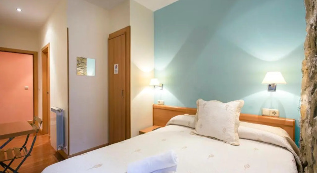 Pensión Nuevas Artes, Rezerwuj Hotel Hotele w Baskonia z parkingiem, Parking