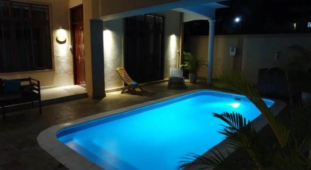 Havanna, Rezerwuj Hotel Hotele w Pereybere z basenem, Basen