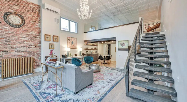 Апартаменты 0776: Walk to Arkansas River: Historic Palace Loft