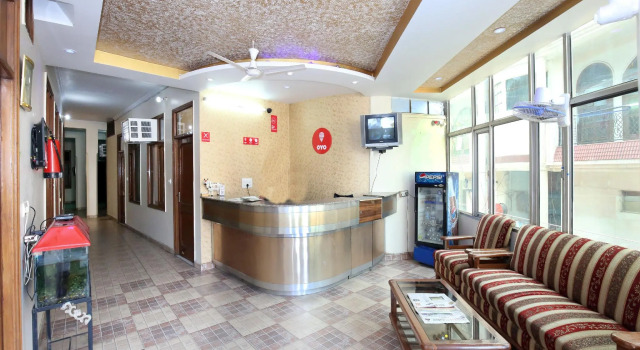 OYO 5853 Hotel Shingar Regency