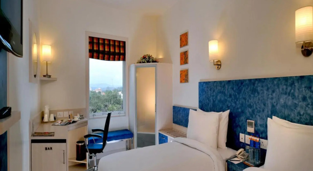 Номер Business Red Fox by Lemon Tree Hotels, Bhiwadi