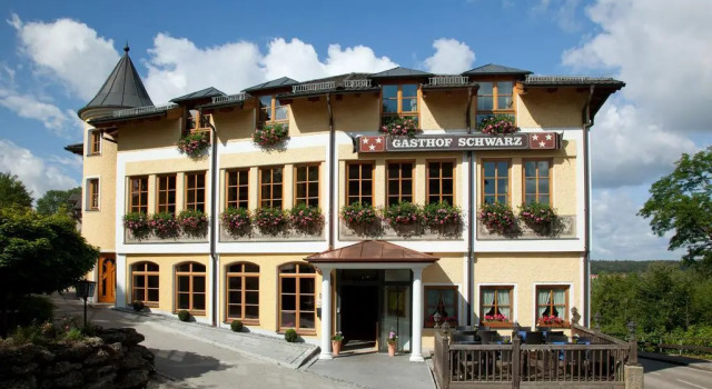 Gasthof Schwarz, Prenota Hotel Mehring Alta Baviera