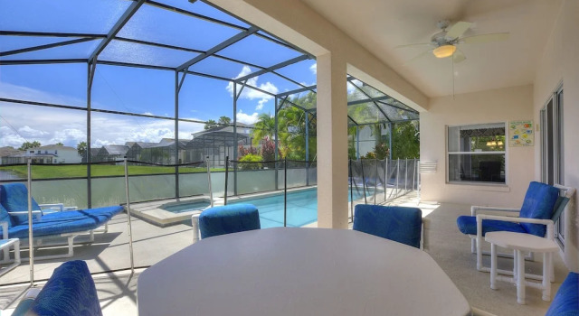 Вилла Lakeside Spa, AC in Games Room - Tropics! 822