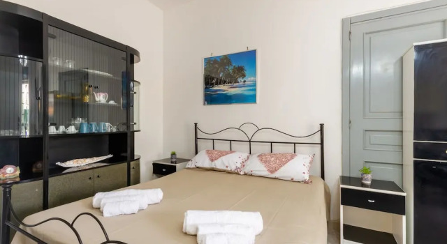 Коттедж c 1 комнатой Air-conditioned Studio Near the Sea With Wi-fi Garden and Bike
