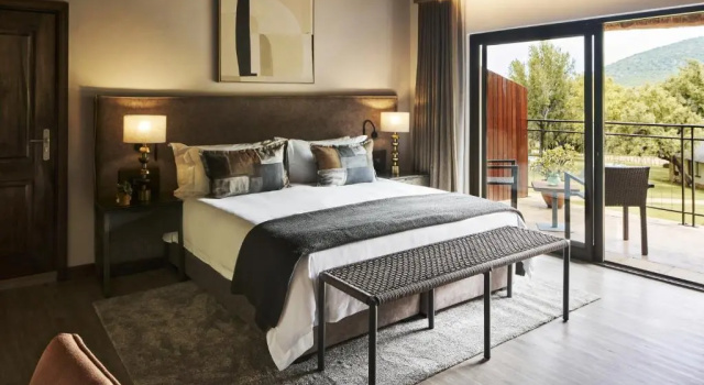 Номер Deluxe Letamo at Qwabi Private Game Reserve by NEWMARK