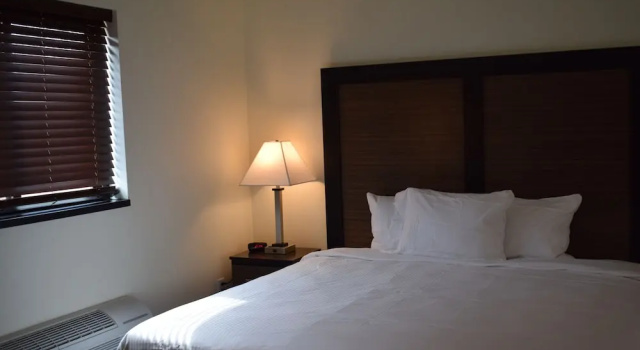 Четырёхместный номер Standard Menominee River Extended Stay Hotel