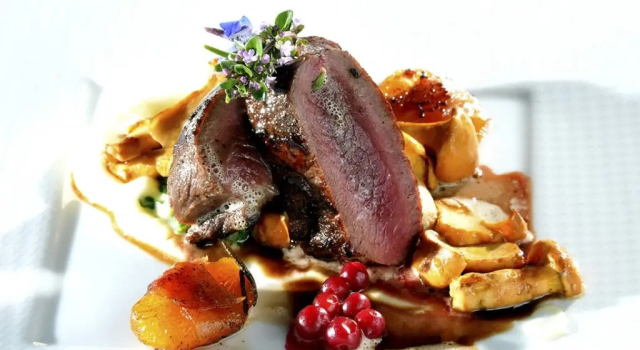 Mammertsberg, Book Hotel Hotels & Accommodations in Morschwil, Hotel
