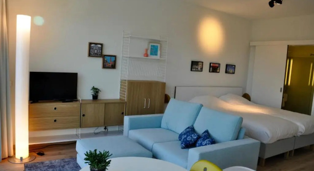 Студия Cadix 35