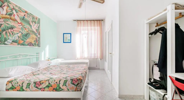 Lia Rooms 2