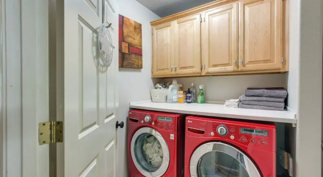 Коттедж Pet-friendly Home w/ Yard, 2 Mi to Autzen Stadium