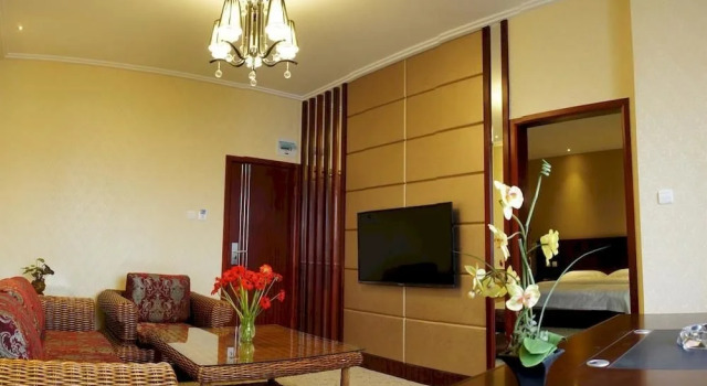 Kunming Chengjian Hotel, Rezerwuj Hotel Hotele w Kunming z parkingiem, Parking