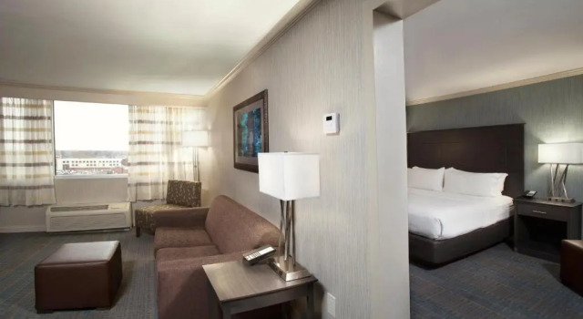 Люкс Holiday Inn Columbus Dwtn-Capitol Square by IHG