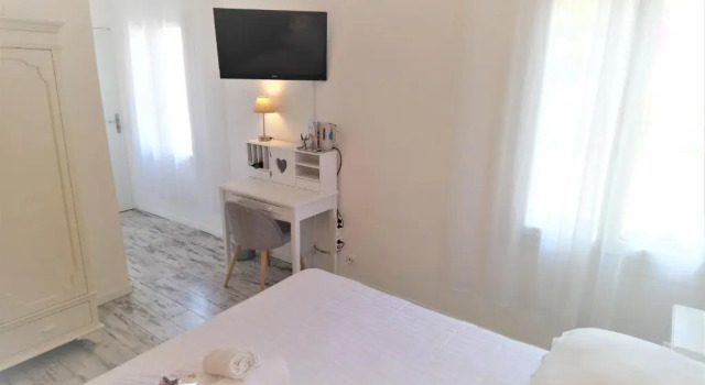 Двухместный номер Standard Les Jardins de Bormes, hôtel adult only avec sauna & jacuzzi