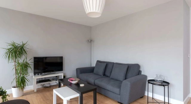 Guestready - Modern 2BR Flat With Large Balcony at East End