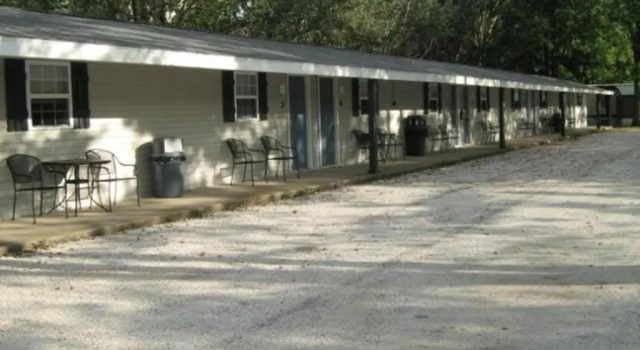 Четырёхместный номер Standard White Caps Motel and RV Park