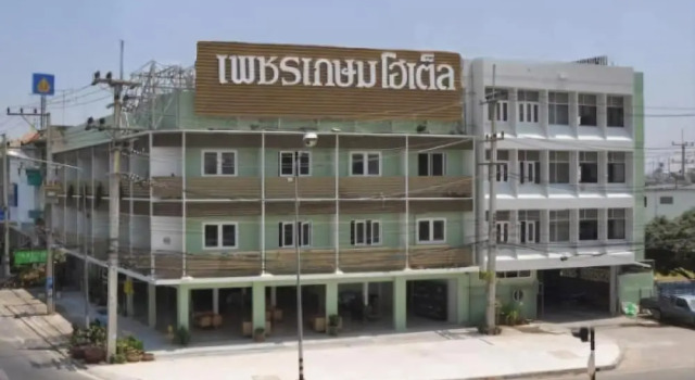 Phetkasem Hotel, Rezervovat Hotel Hotely v Petchaburi s parkováním, Parkování