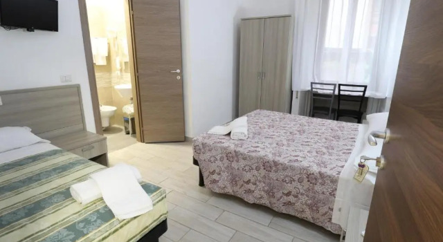 Трёхместный номер Standard Albergo Leonardo Da Vinci