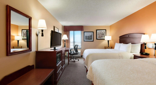 Четырёхместный номер Standard Hampton Inn Longmont
