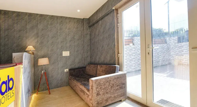 Fabhotel Ar Suites
