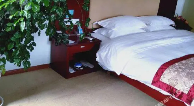 Deluke International Hotel, Book Hotel Deqin Yunnan