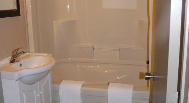 Номер Standard Crestwood Inn