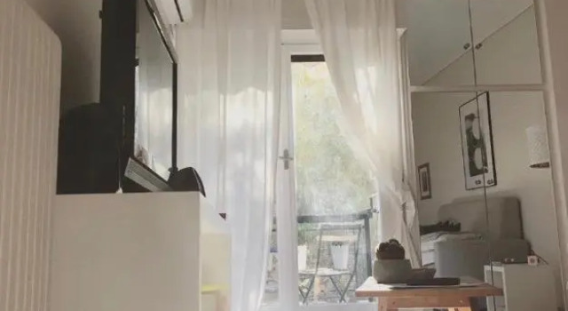 Live in Acropolis Studio on Pedestrian,Koukaki, Забронировать Отель Неос-Космос Афины, рядом с Холм Филопаппос