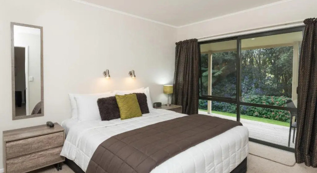Апартаменты Executive Kauri Park Motel