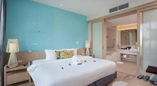 Mai Khao Lak Beach Resort & Spa (TUI BLUE Mai Khaolak), Забронировать Курортный отель Отели Южного Таиланда с парковкой, Парковка