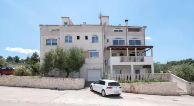Apartment Eden