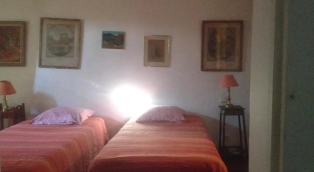 Sous l'abricotier, Rezervați Hotel Durban-Corbieres 