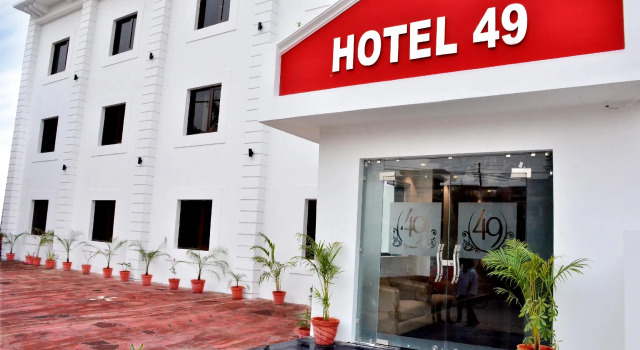 Кровать в общем номере Hotel 49