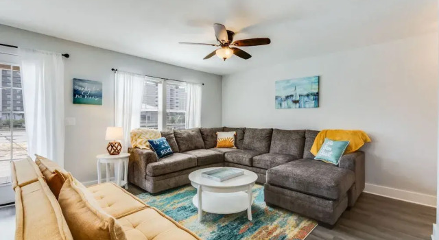 Коттедж Sel De Vie 6 BR Sleeps 18 dog Friendly