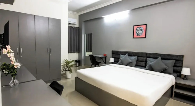 Housr 50 Luxury Rooms Near Cyber Tower